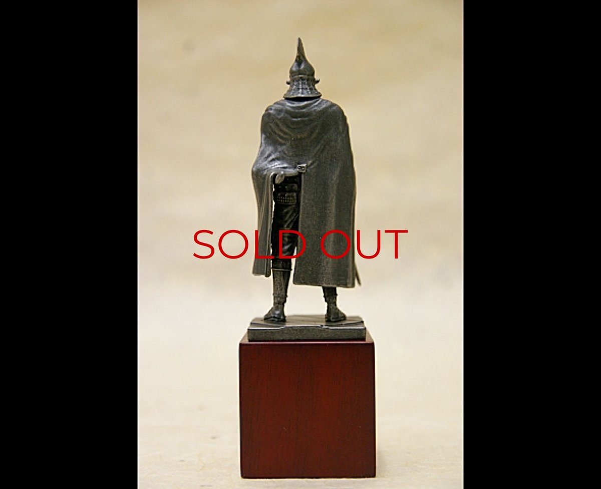 Photo3: [Samurai Statue] Oda Nobunaga Standing and Praying*Only limited pcs (3)