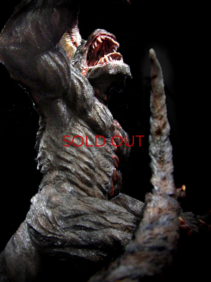 Photo3: No. 112 Zodd Version II Statue Exclusive 2 (Bloody Version with Knight of Skeleton Bust-Up: Dark Iron) *sold out (3)