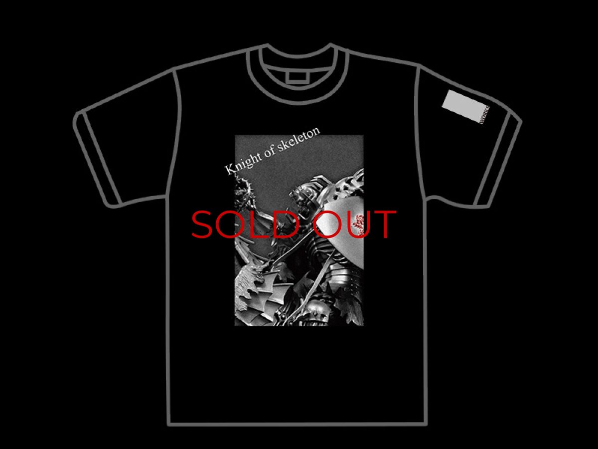 Photo2: The Skull Knight T-Shirt (short sleeves) (2)