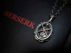 Photo4: [Order Ended]  The Skull Knight & Mark of Sacrifice Silver Pendant (Red Eyes ver.)  (4)