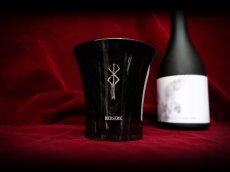 Photo18: [Berserk] Mark of Sacrifice Wooden maki-e Cup [*sold for past Great Berserk Exhibitions in Japan.] (18)