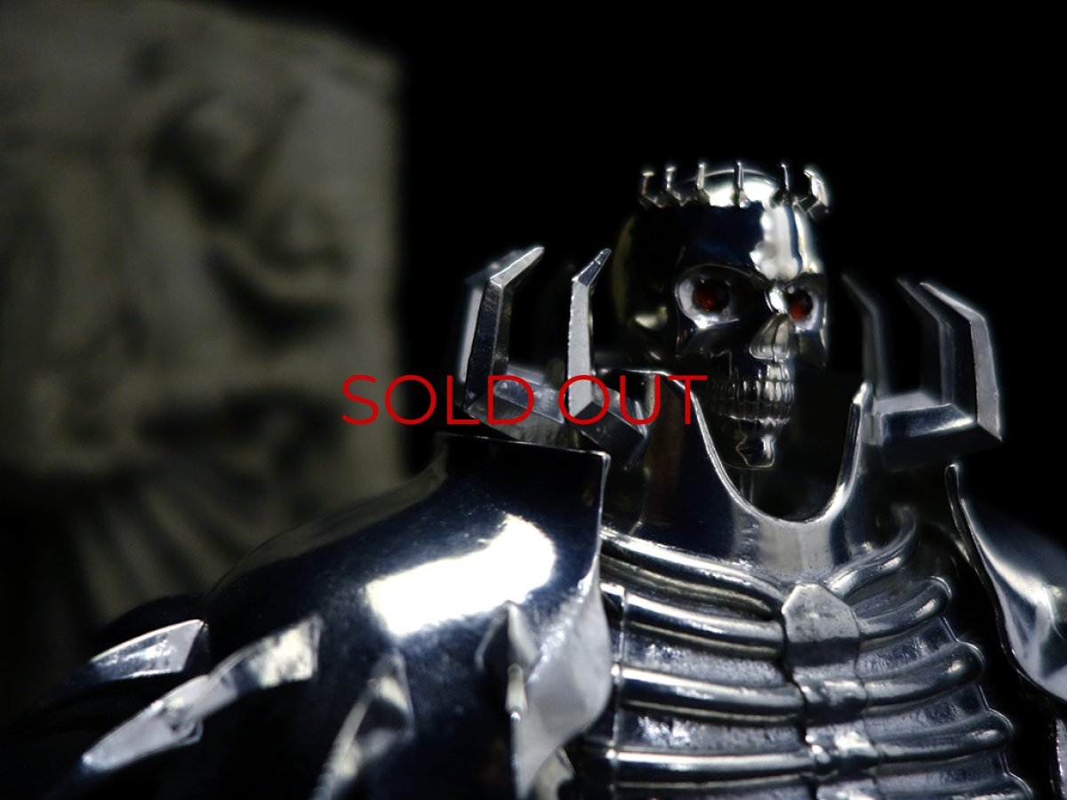 Photo2: 髑髏の騎士バストアップ Skull Knight Bust  Red Eyes ver.  [ALL JAPAN MADE] [ALL METAL] Limited 5 pcs.  *order ended (2)
